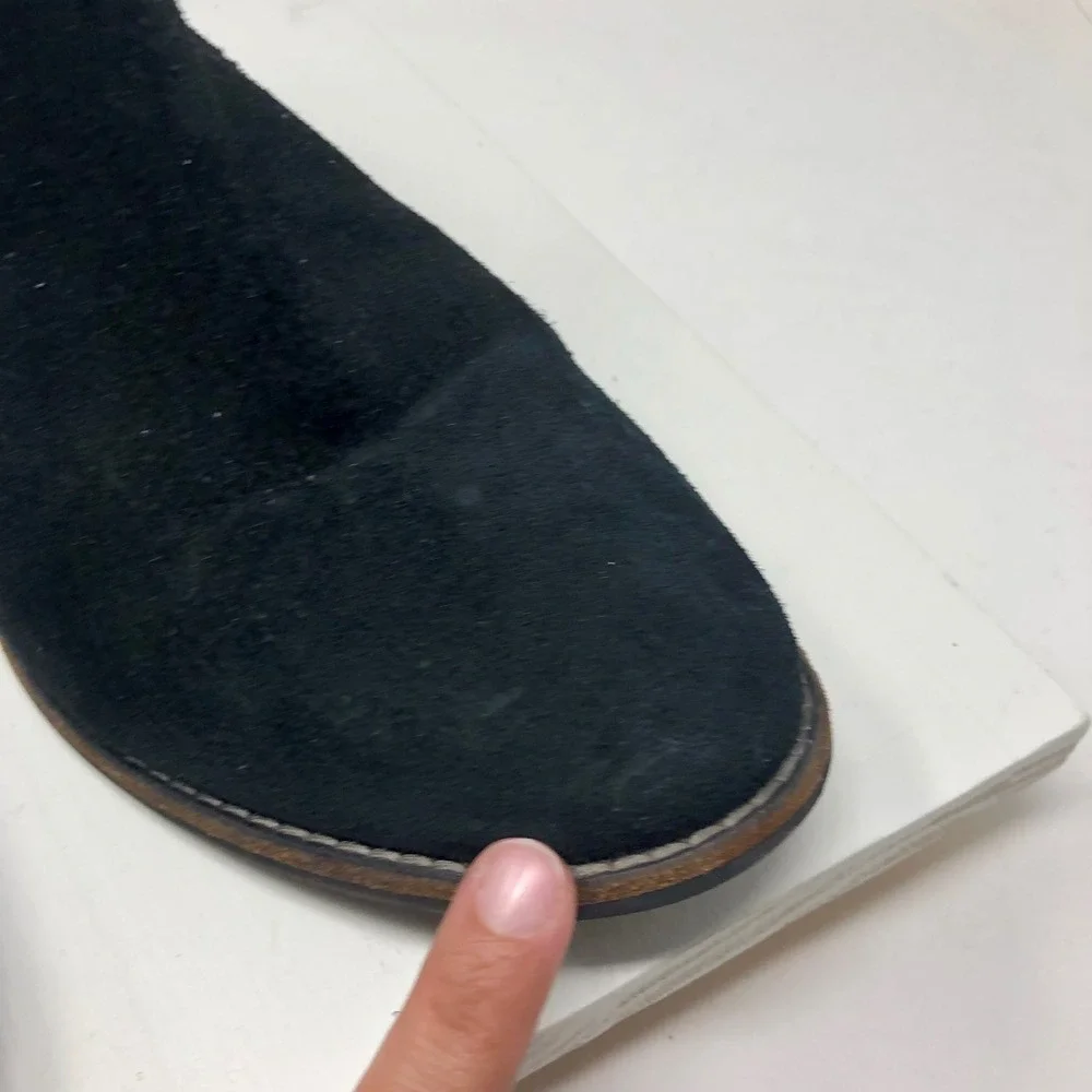 Clarks Ankle Boots Womens 9W Black Suede Side Zip Contrast Stitch Casual Comfort